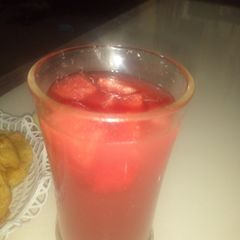A picture of Water melon juice.