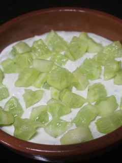 Una foto de Tzatziki con majado y a daditos