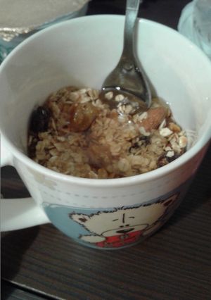 Una foto de Avena con frutos secos, delicioso!♥