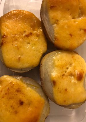 A picture of Cheesy Oven Potatoes.