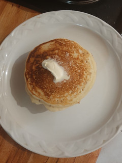 Una foto de Hot cakes🥞 con un toque de linaza, avena y coco🥥