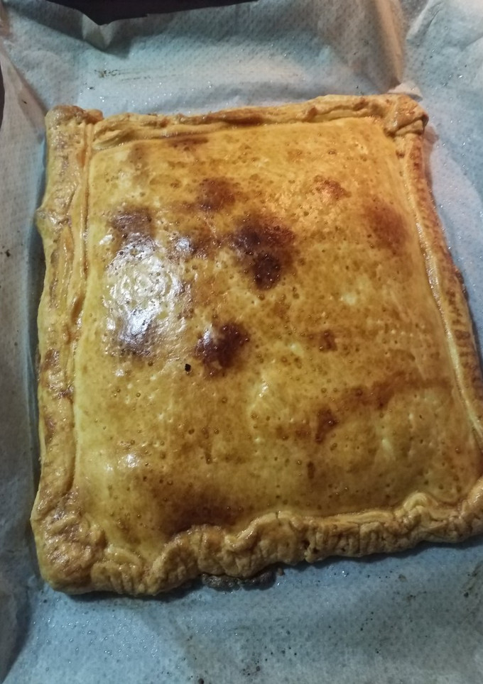 Una foto de Empanada de atún y salmón ahumado