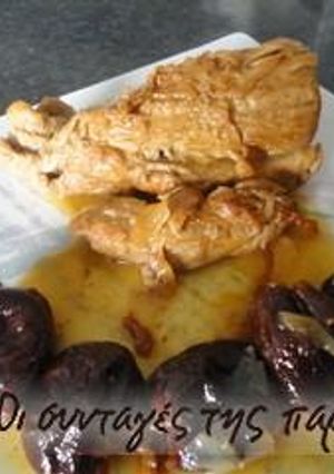 A picture of Drunken pork with prunes.