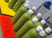 Una foto de jugo de kiwi