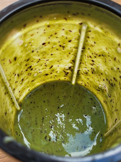 A picture of Go to green smoothie.