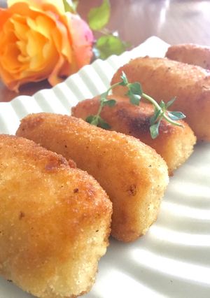 Una foto de Croquetas de pollo asado