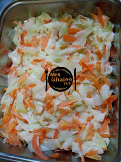 A picture of Cucumber carrots salad.