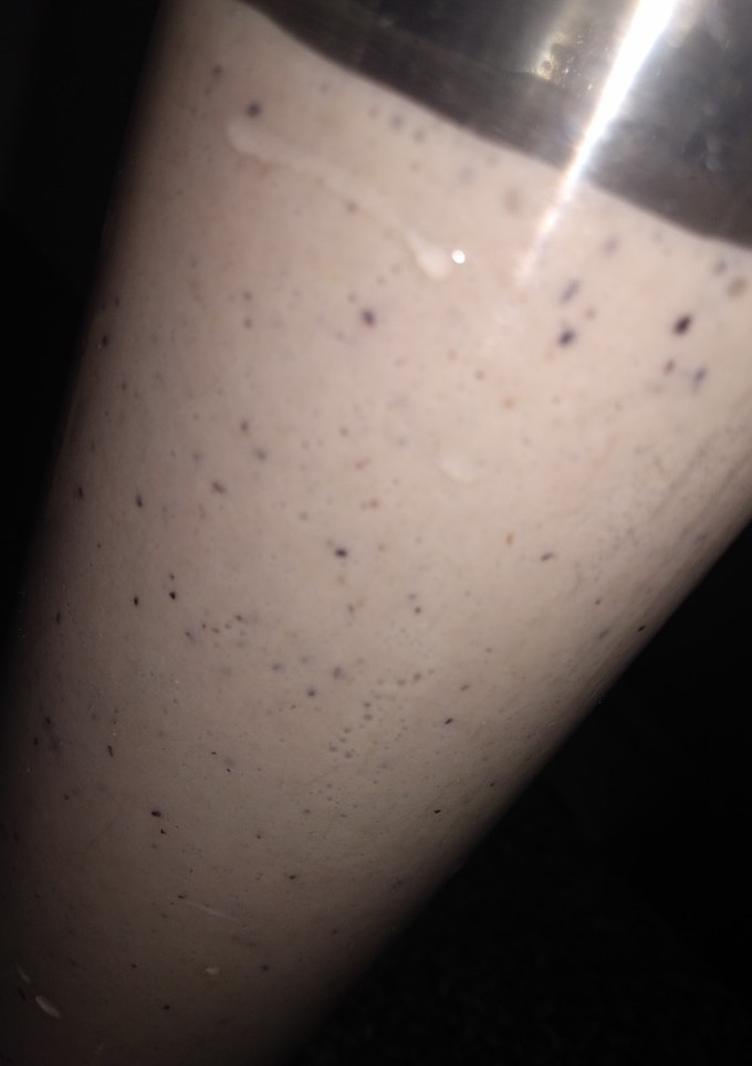 Una foto de Batido de avena con frutas