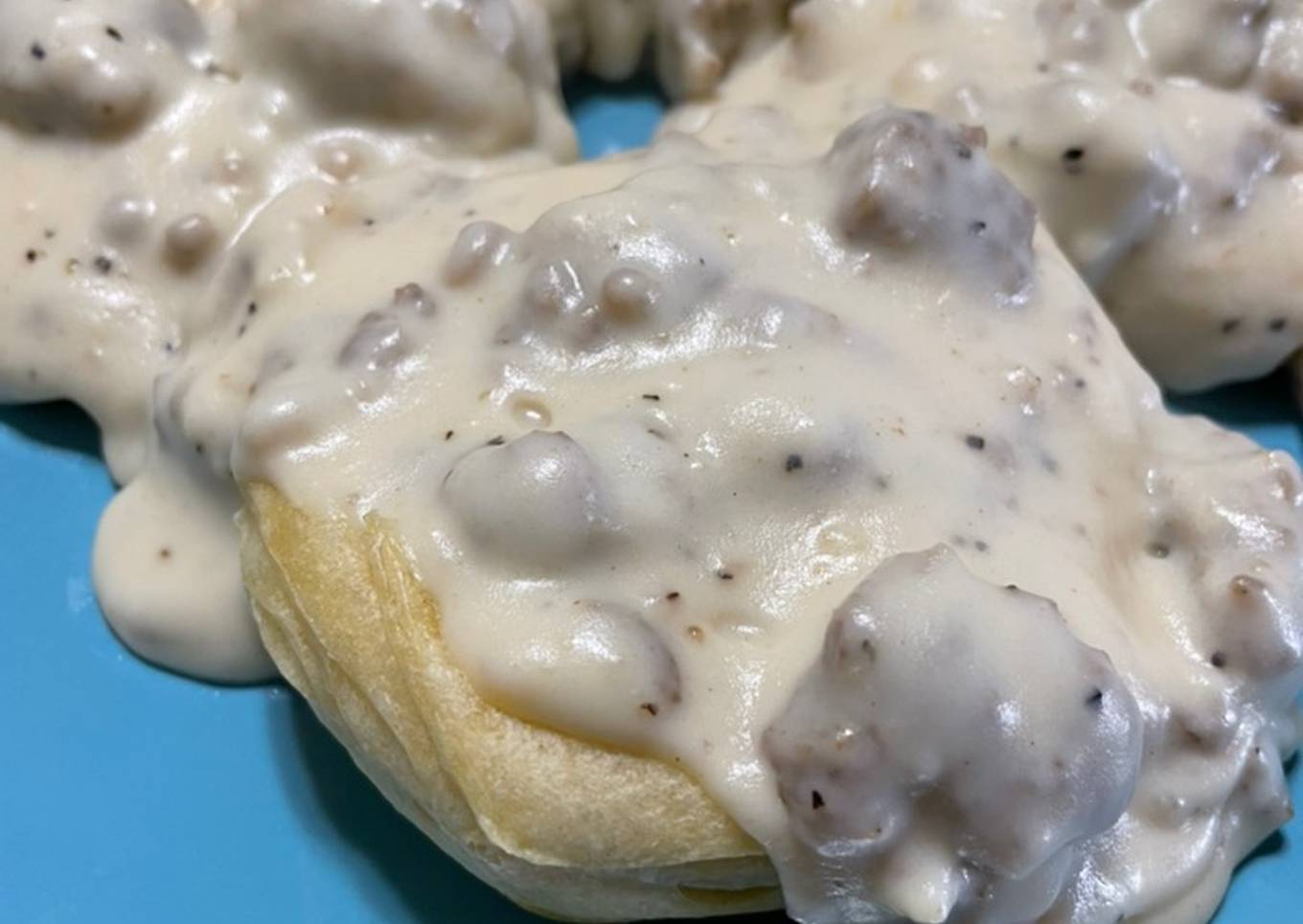 Step-by-Step Guide to Make Ultimate Biscuits and Sausage Gravy