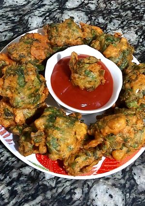 A picture of Spinach fritters😋.