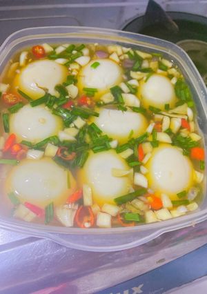 Hình của món Trứng ngâm nước mắm.