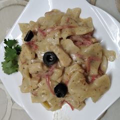A picture of Creamy homemade Bow tie pasta 😋.