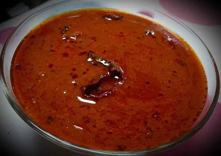 Recipe of Any-night-of-the-week Manathakkali Vathal Kuzhambu (Wonder Berry Tangy Gravy)