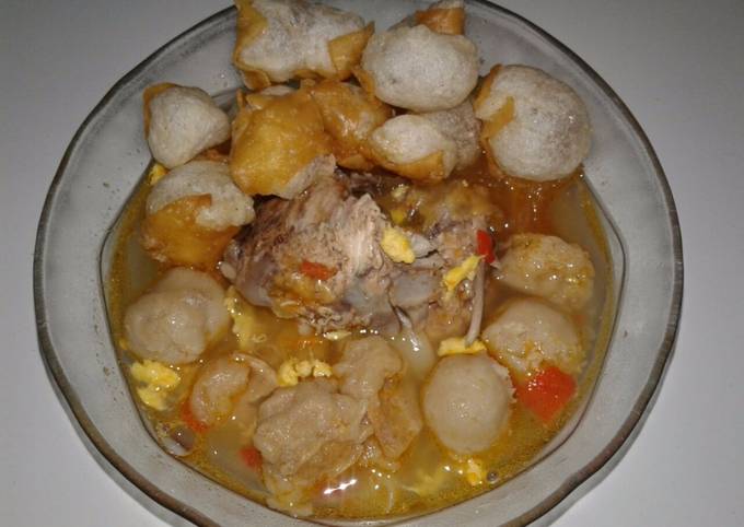 Seblak Kuah Campur Tulang khas Bandung