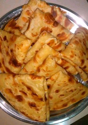 A picture of White chapati.