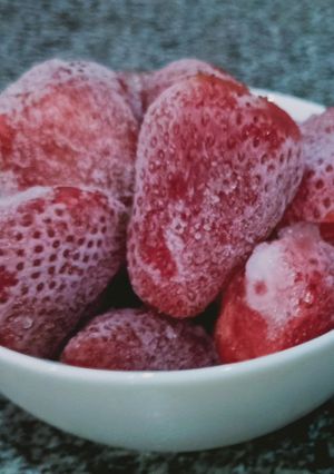 A picture of Frozen strawberry.