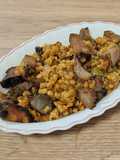 Trampantojo de patatas revolconas con lenteja roja pelada y guanciale