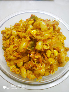 वेज मैकरोनी (Veg Macaroni recipe in hindi) रेसिपी मुख्य फोटो