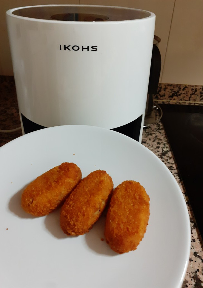 Una foto de Croquetas congeladas en freidora de aire