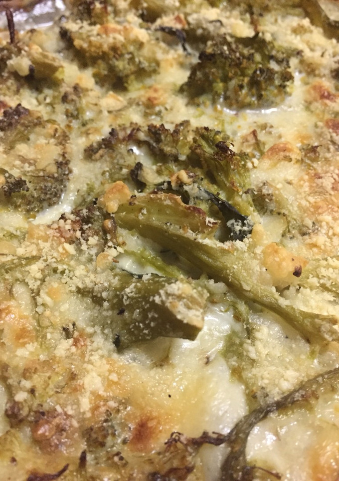 Una foto de Brócoli gratinado