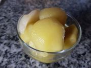 Una foto de compota de pera