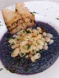 Passato di cavolo viola con fagiolini cannellini