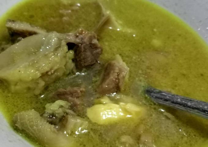 Gulai daging sapi