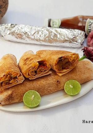 A picture of Chicken shawarma.