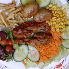 Chicken Steamed Roast with Salad A picture of Chicken Steamed Roast with Salad.
