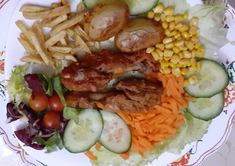 Chicken Steamed Roast with Salad Chicken Steamed Roast with Salad