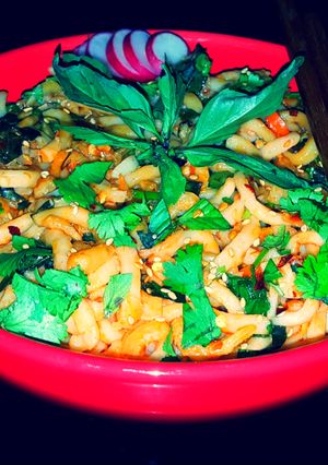 A picture of Mike's Spicy Thai Udon Noodles.