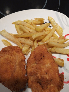 Una foto de Lomo rebozado con patatas