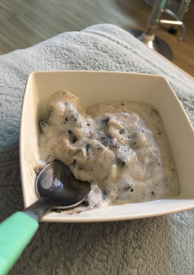 Una foto de Postre cookies & cream