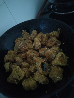 દુધી ના મુઠીયા (Dudhi na Muthiya Recipe in Gujarati) રેસીપી મુખ્ય ફોટો