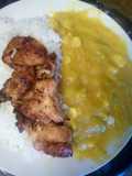 Locro de zapallo con pollo dorado