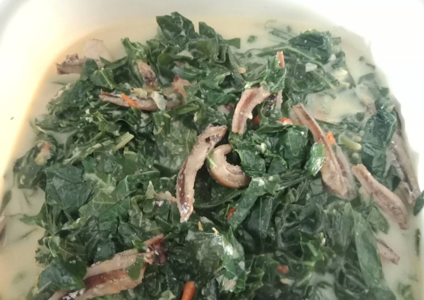 Gulai daun singkong ikan teri