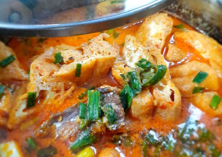 Kotok Tongkol Tahu Pedas