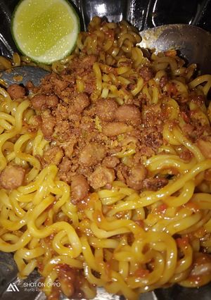 Foto resep Mie goreng pedes gilaaa