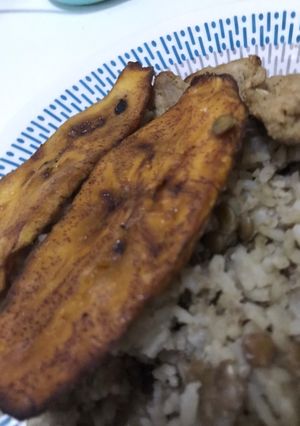 Una foto de Tajadas de plátano maduro