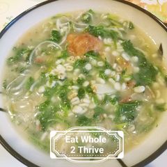 A picture of Barley Shepherd's Purse fish ball congee 大麦荠菜鱼丸粥.