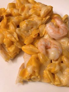 A picture of Mac & Cheese Pizza.