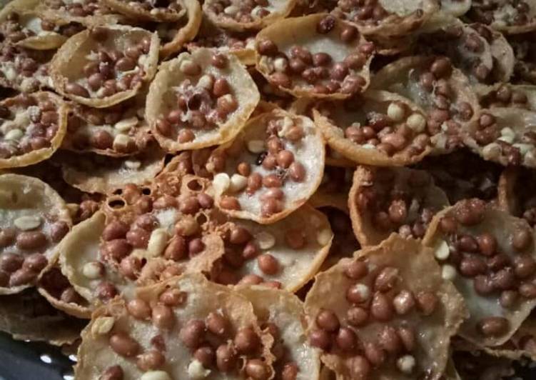 Rempeyek kacang tanah