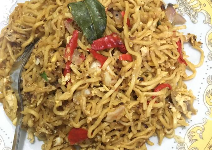 Resep Mie telur goreng terasi (cap 3 ayam) oleh martha Resep Mie telur goreng terasi (cap 3 ayam) oleh martha