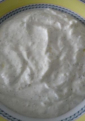 Foto principal de Salsa griega de yogur y ajo