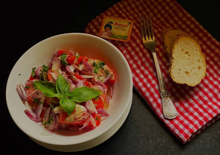 Recipe: Delicious Tomato Salad with Anchovy vinaigrette