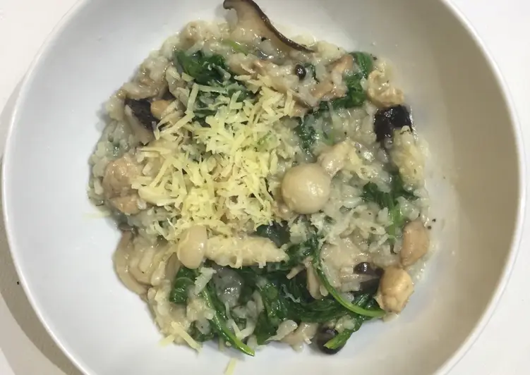 Resep Mudah Chicken mushroom risotto with spinach Enak Sempurna