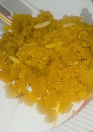 A picture of Moong dal /skinned dal halwa.