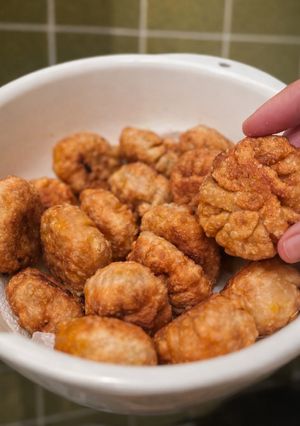 A picture of Homemade Crispy Dumpling Pockets.