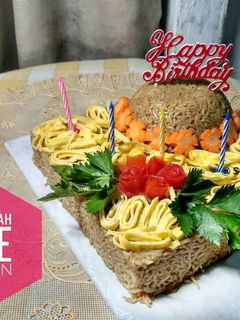 Foto resep Kue Ulang tahun Mie / Indomie Instan Super Ngirit