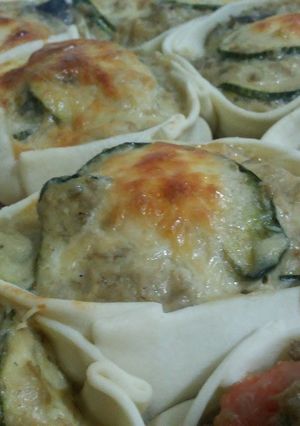 Una foto de Canastitas zucchini, zapallito y berenjenas